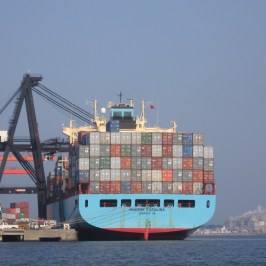 Maersk California at Portsmouth Marine Terminal